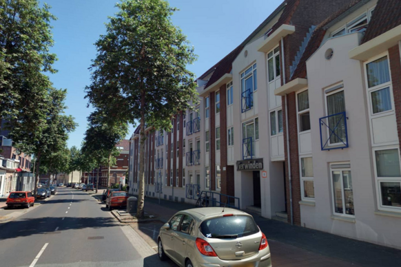 Van Dedemstraat 83