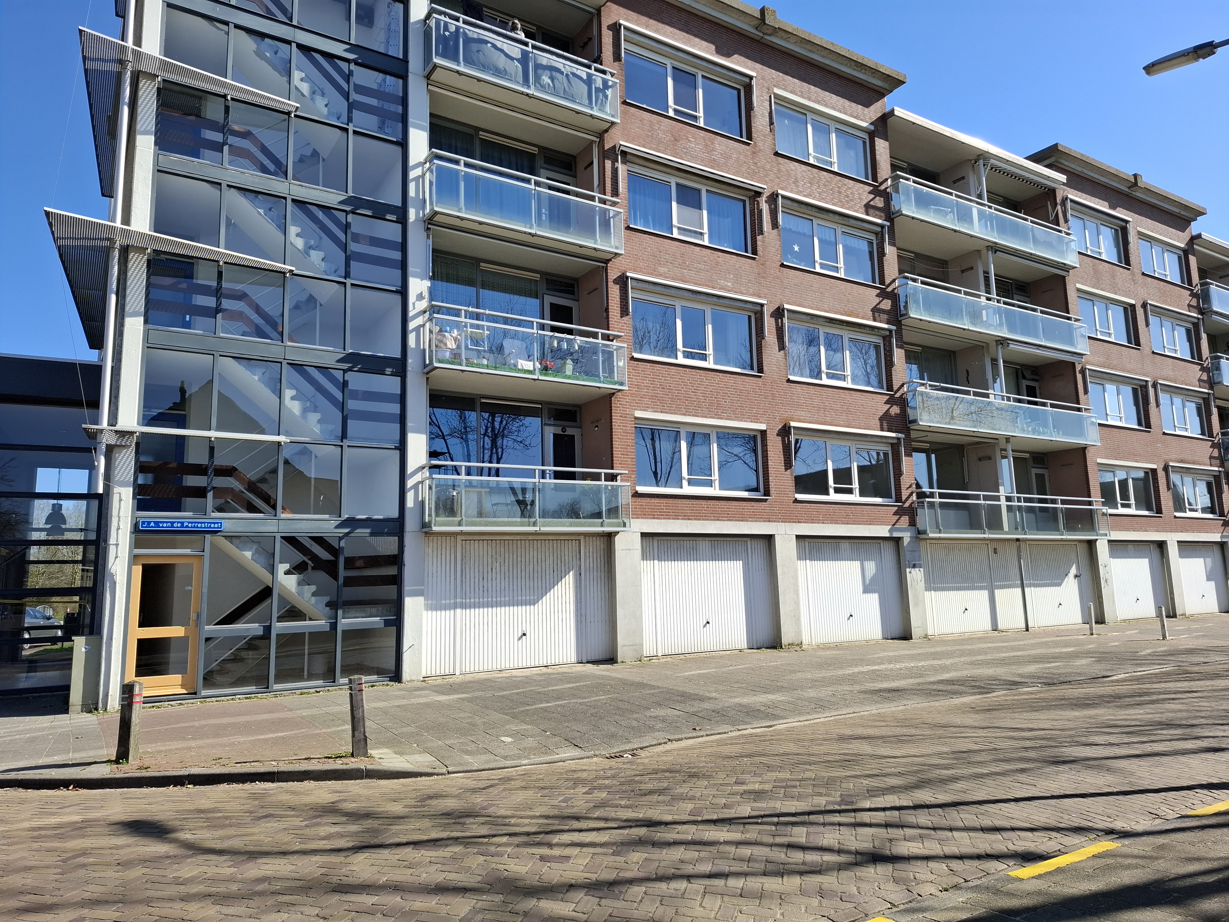 Johan Adriaen van de Perrestraat 41