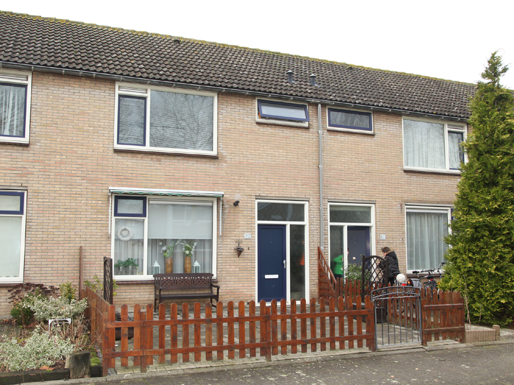 free-sector-houses for rent on Volkerakstraat 82