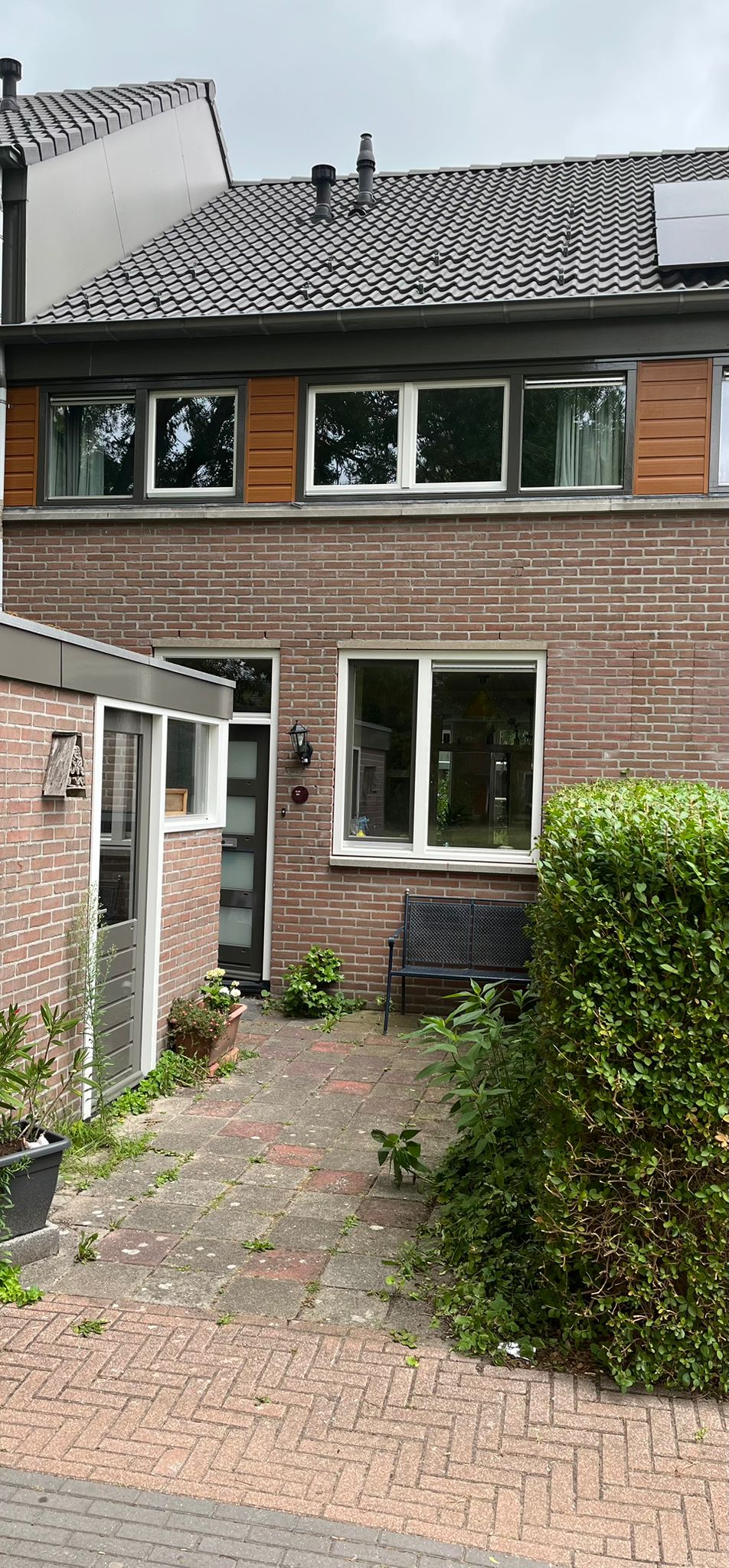 Adenauerhof 55