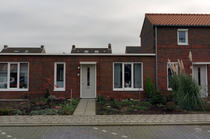 Burgemeester Sandbergstraat 12, 4413 CM Krabbendijke, Nederland