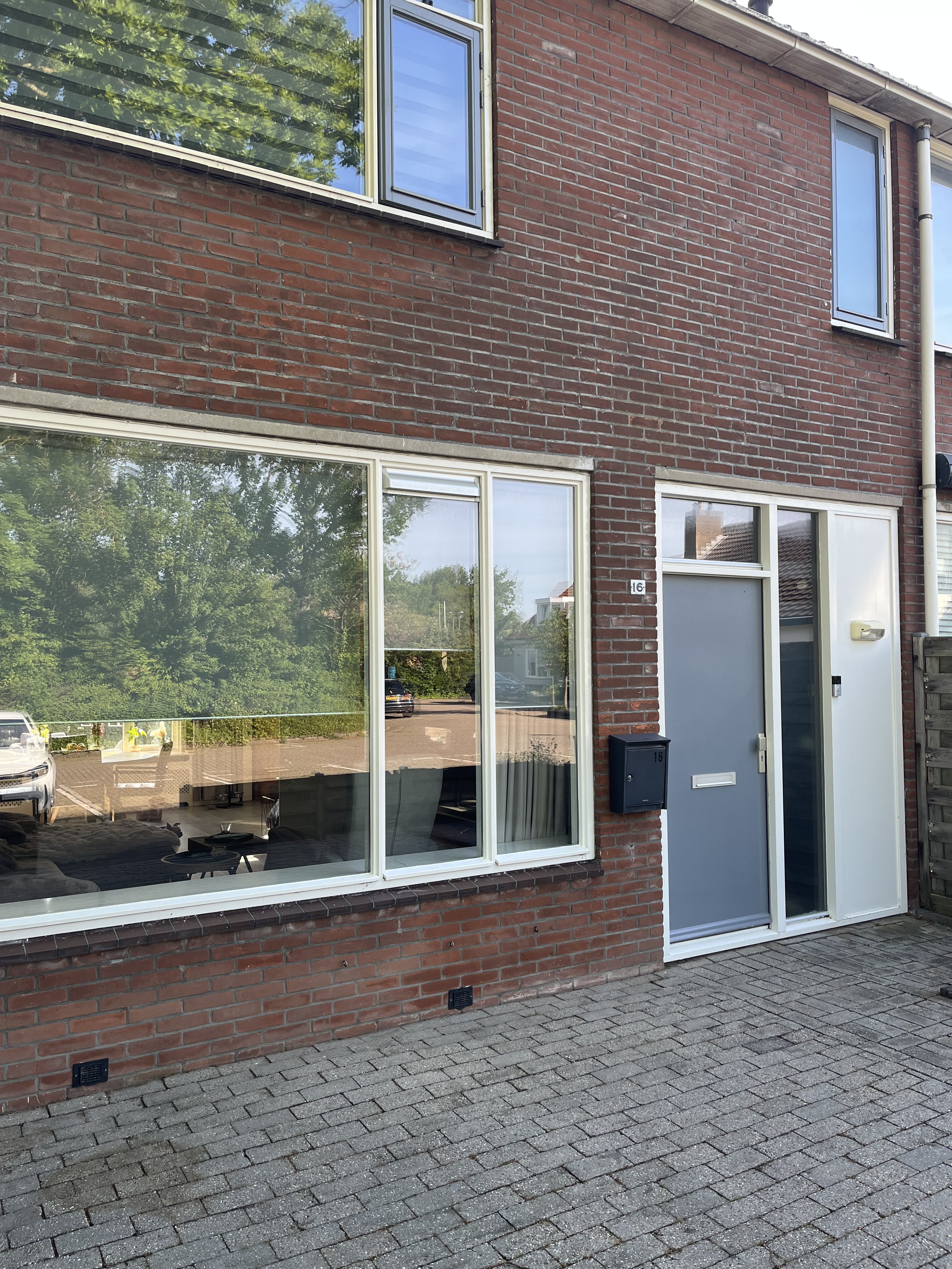 J.W. Schuurmanstraat 16