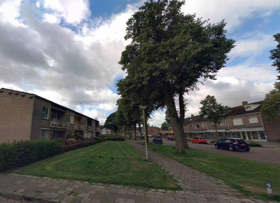 Burgemeester Elkhuizenlaan 32