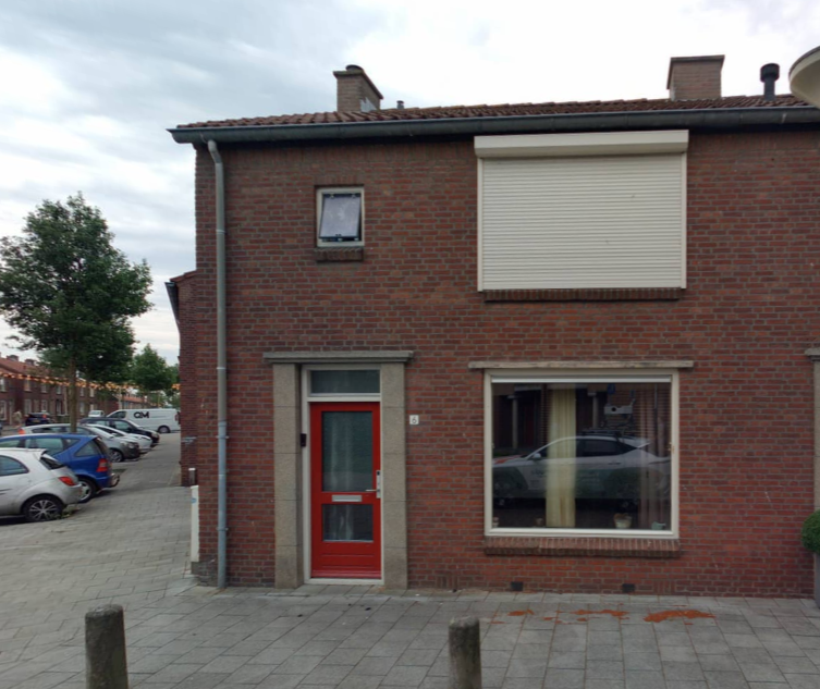 Van Oldenbarneveldtstraat 6, Bergen (L.)